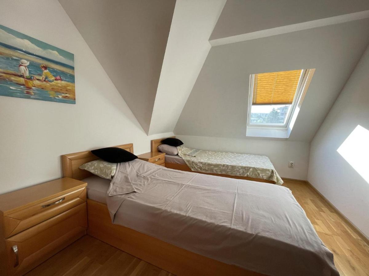 Stunning 2-Bed Apartment In Sea Resort Varna Saints Constantine and Helena ภายนอก รูปภาพ