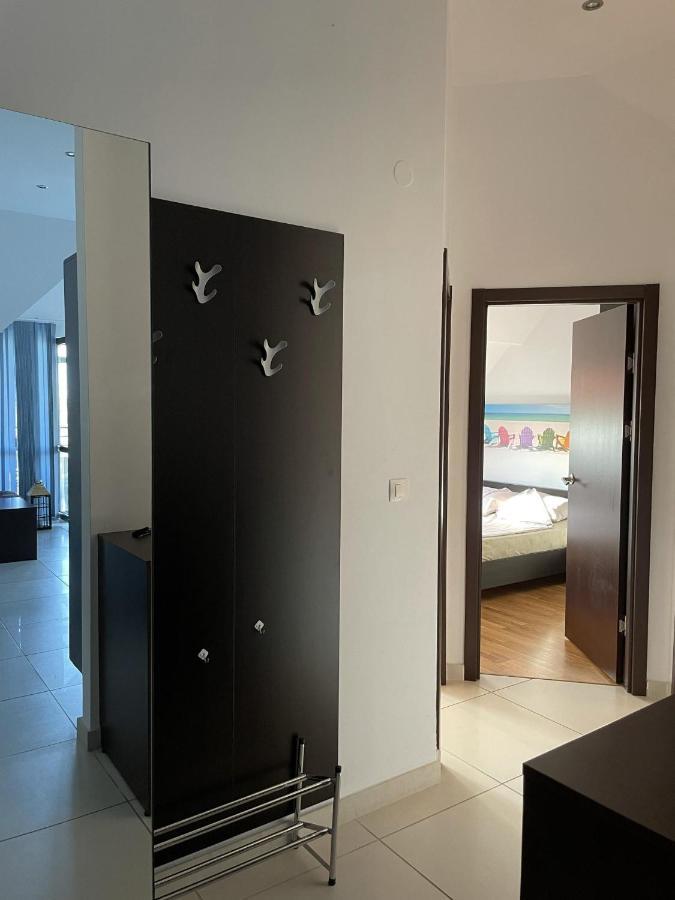 Stunning 2-Bed Apartment In Sea Resort Varna Saints Constantine and Helena ภายนอก รูปภาพ